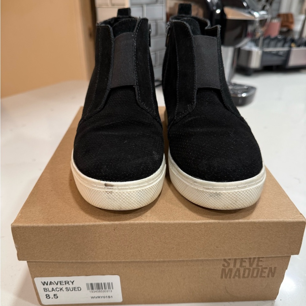 Steve Madden Women’s Wavery Wedge Sneakers - Picture 4 of 7
